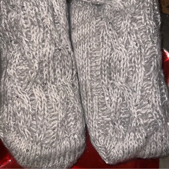 Cozy Gray/Cream Lined Slip On House/Lounge Slippers/Socks - Grip on Sole - Picture 5 of 11